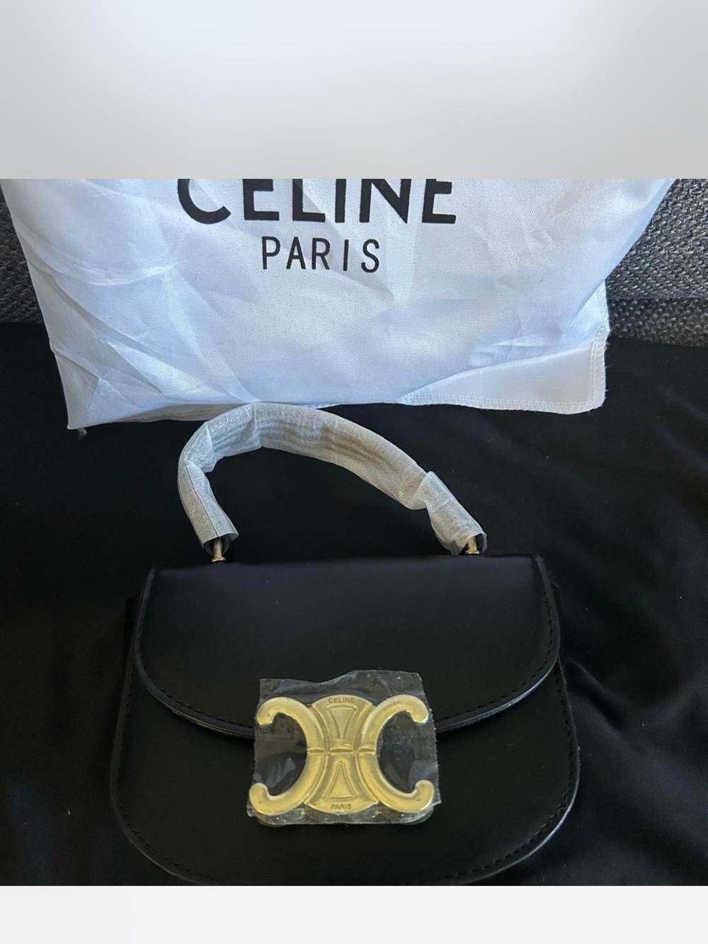 CELINE Mini Besace Clea Shoulder Bag in Black Shiny Calfskin w/Gold Finishing - Picture 4 of 6